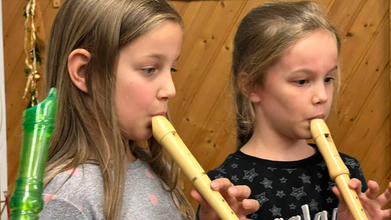 Musikschule Oberweser - Weihnachtskonzert und Weihnachtsmarkt 2023