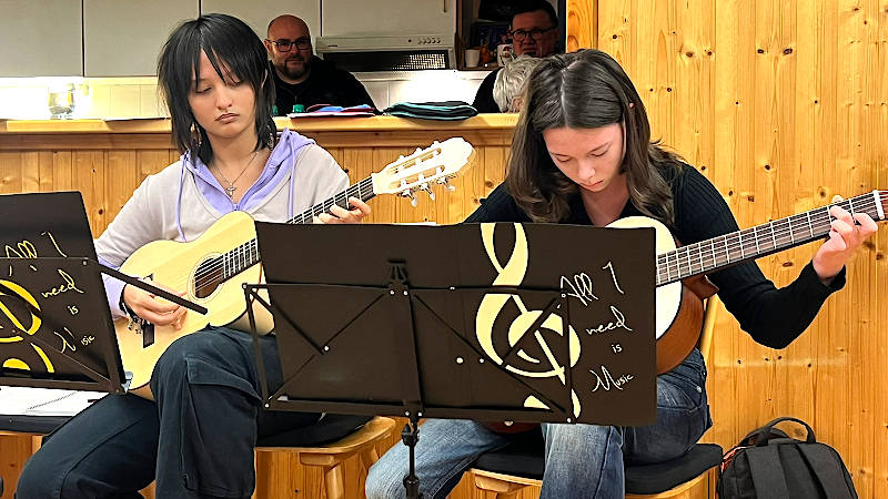 Musikschule Oberweser - Weihnachtskonzert und Weihnachtsmarkt 2025