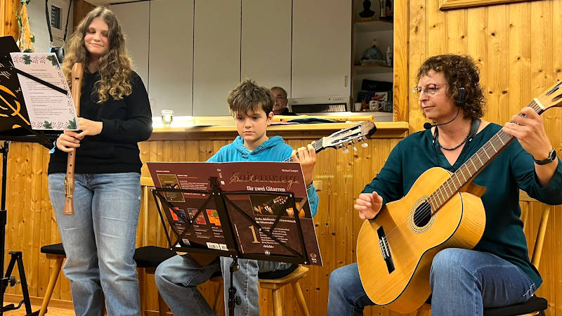 Musikschule Oberweser - Weihnachtskonzert und Weihnachtsmarkt 2025